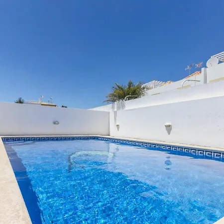 Beach House Manta Rota